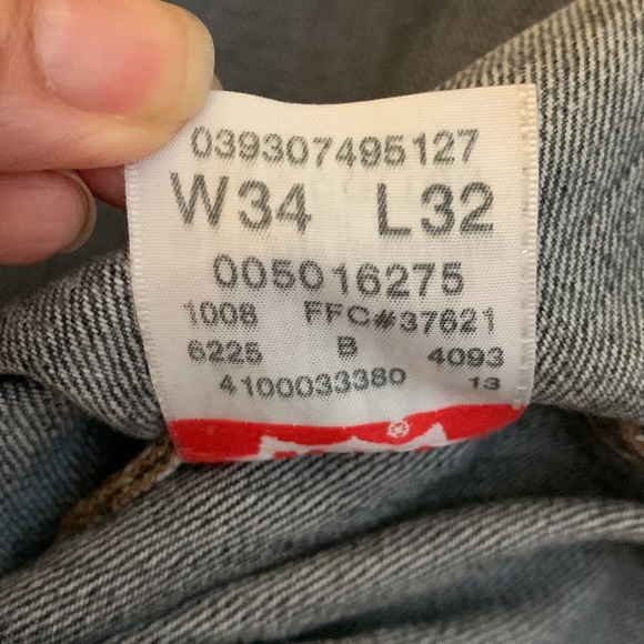 LEVI’S. 501 XX. Stonewashed black/gray jeans. L32 X W34. Button fly. Red… - Picture 10 of 13